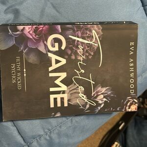 twisted games, Eva Ashwood